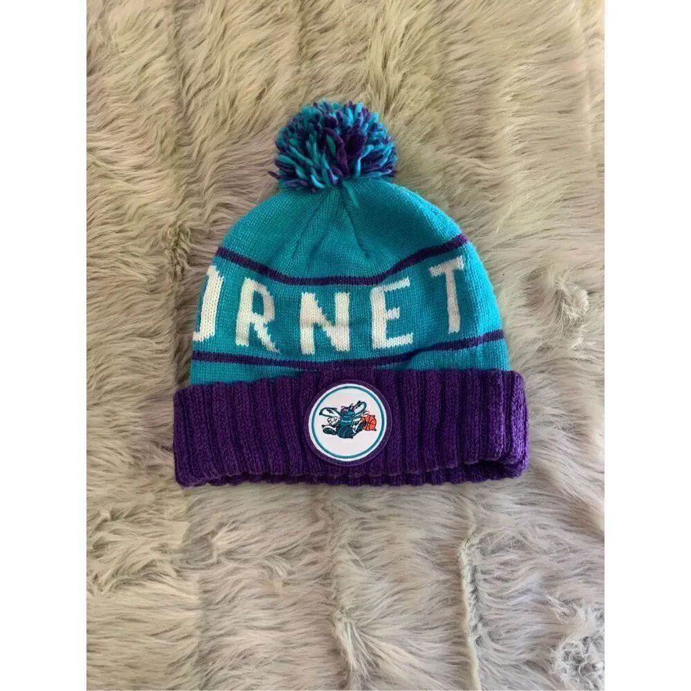 Mitchell & Ness Charlotte Hornets Stocking Hat